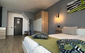 Bruno Apartments